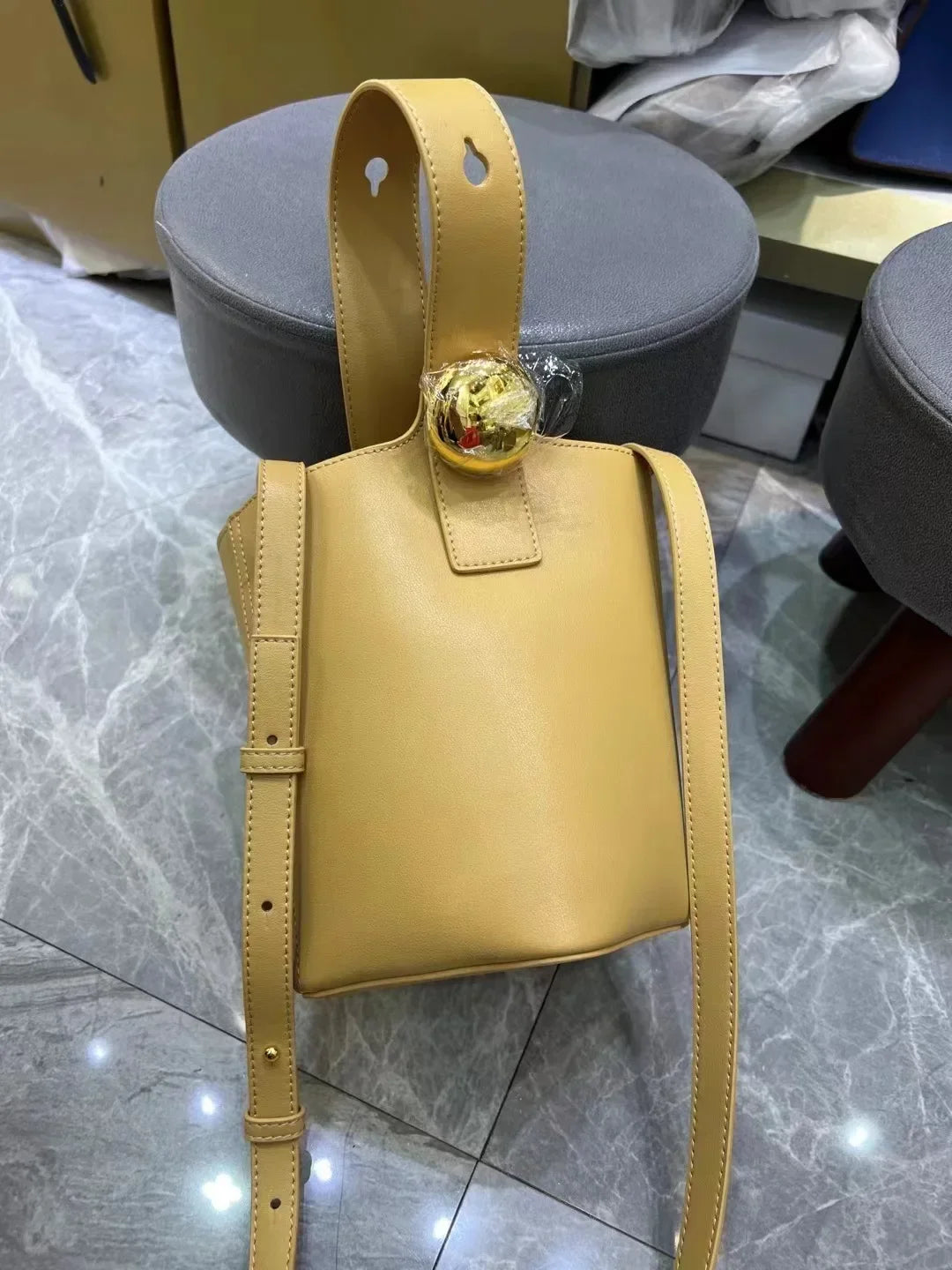 Ladies Large Capacity Leather Casual Shoulder Bag High Quality Bucket Bag Niche Design Lightweight Luxury High Quality
