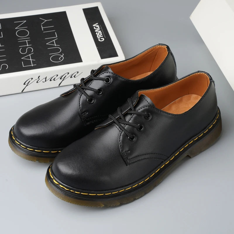 British Style Luxury Outdoor Brand Thick Bottom Oxford Shoes Lace Up Safety Shoes 2024 Fashionable New Couple Style Work Shoes