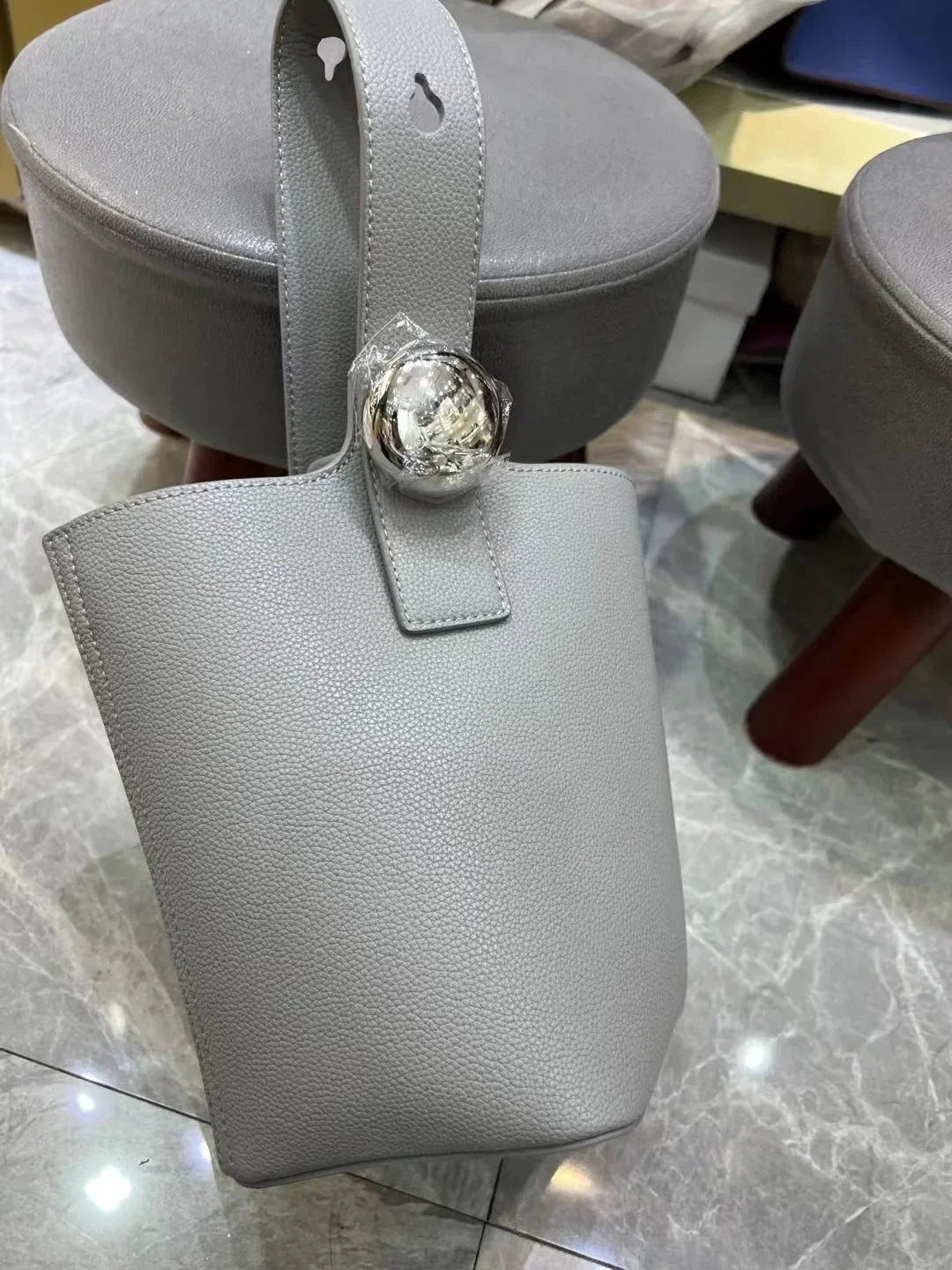 Ladies Large Capacity Leather Casual Shoulder Bag High Quality Bucket Bag Niche Design Lightweight Luxury High Quality